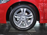 【ホンダ CR-Z 発表】1台分で5kgも削ったアルミホイール 画像
