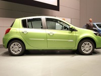 【ルノー ルーテシア 改良新型】ワンクラス上のクルマに仕上げる 画像