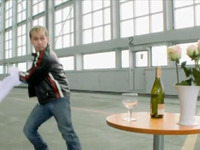 ［動画］手品じゃないよ…BMWのスーパーバイク、S1000RR の加速性能 画像