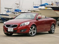 ボルボ C70 新型、内外装を一新 画像