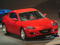【マツダ『RX-8』発表】ずばり、これはスポーツカーなのですか? 画像