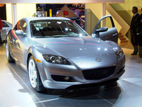 【マツダ『RX-8』発表】スポーツカー=2ドアという固定観念は北米市場に恩恵も 画像