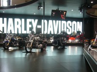 【東京モーターサイクルショー10】H-D PREMIUM STAGE…ハーレーダビッドソン 画像