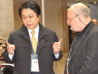 【東京モーターサイクルショー10】民主党二輪車ユーザー議連が視察 画像