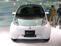 三菱 i-MiEV 値下げ、実質284万円で リーフ 下回る 画像
