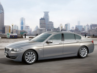 BMW 5シリーズ にロングホイールベース仕様 画像