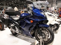【東京モーターサイクルショー10】スズキ、ツアラーにスポーツの味付け 画像