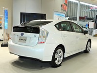 登録車販売台数ランキング、プリウス が3万台超でトップ維持…3月車名別 画像