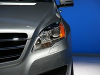 【ニューヨークモーターショー10】メルセデスベンツ Rクラス 詳細画像 画像