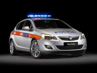 オペル アストラ 新型、英国警察のポリスカーに採用 画像