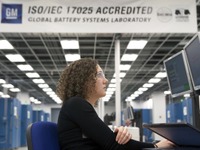 GM、自動車バッテリー研究所の規模を拡張 画像