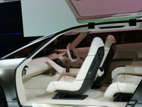 【北京モーターショー10】スバル、ハンハン選手がサプライズゲスト 画像