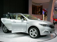 【北京モーターショー10】広州汽車 X-POWER、発売は今秋が目標 画像