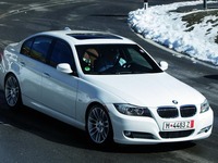 BMWグループ米国新車販売、3シリーズが牽引…4月実績 画像