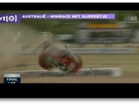 ［動画］レースで大クラッシュ、軽傷3名で済む 画像