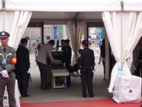 【北京モーターショー10】見てはいけない裏口 画像