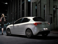 アルファロメオ ジュリエッタ 新型…ユマ・サーマンをイメージキャラクターに起用 画像