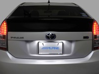 アルパイン、LEDライト付きリアビューカメラを発売 画像