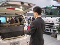 【人とくるまのテクノロジー】『iTディオン』…携帯電話がクルマのリモコンに 画像