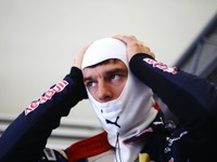 ウェバーが2011年もレッドブルと契約 画像