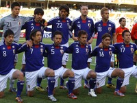 【新聞ウォッチ】「よくやった」感動の大歓声、W杯本田快勝ゴール 画像