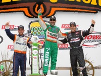 【IRL 第8戦】佐藤琢磨は3位浮上するもクラッシュ 画像