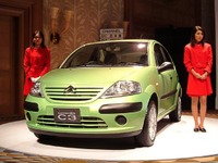 シトロエン、ユーロ高の影響で苦渋の選択、値上げへ 画像