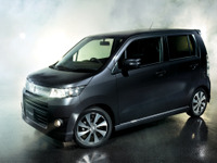2010年上半期の新車販売、ミニバンがトップ10圏外に 画像