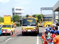 【夏休み】首都高で働く車の見学会 画像