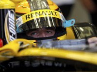 クビサはルノー残留決定 画像