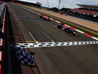 【F1イギリスGP】決勝…またしてもレッドブル同士が激突？ 画像