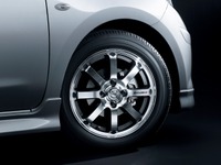 【日産 マーチ 新型発表】ニスモスポーツパーツを設定…気持ちよく走りたい 画像