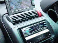 【パナソニック・ストラーダ】カーナビの統一ネーミング立ち上げと同時に4モデルを発表 画像