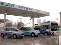 燃料電池車公道実験へ 水素ステーションが東京・有明に登場 画像