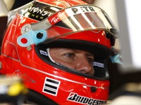 皇帝の後任は探さない　メルセデス 画像