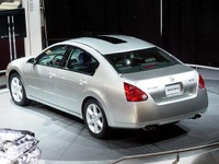 【株価】日産自動車が1100円台乗せ、いすゞは200円台も射程 画像