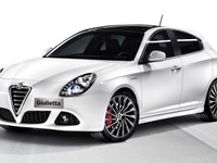 アルファロメオ、米ではフィアットと併売へ 画像