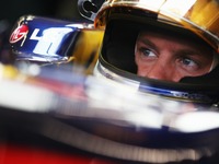 ベッテル、バトンとの接触を謝罪…ベルギーGP 画像