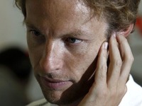 バトン、まだ怒り収まらず 画像