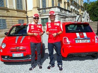 アバルト500 フェラーリ仕様…アロンソ&マッサに納車 画像