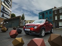 【株価】15年ぶり円高嫌気し日産、トヨタが反落 画像