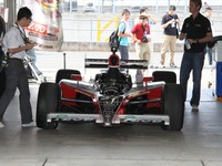 【IRL インディジャパン】パドックのセッティング作業も眼前で 画像