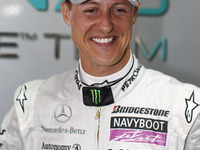 シューマッハ、初のナイトレースに挑む 画像