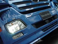 【新型『アクトロス』日本発表】安全装備もいろいろありますが 画像