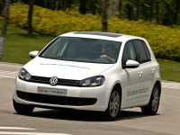 VW ゴルフEV を日本初公開---はままつ次世代環境車社会実験 画像