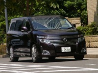 【日産 エルグランド 試乗】4気筒に変更したのは正解…松下宏 画像