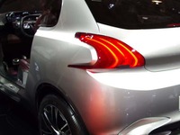 【パリモーターショー10】プジョー HR1 詳細画像…ハイブリッドSUV 画像