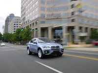 BMW、東京マラソンを駆けぬける歓び 画像
