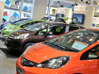 【株価】円高進行で自動車は軒並み軟調 画像