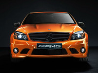 【シドニーモーターショー10】メルセデス C63AMG にド派手なオレンジ 画像